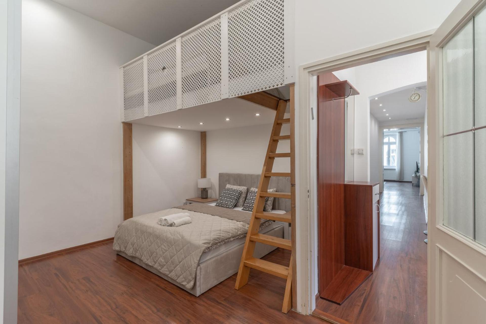 Deluxe And Cozy City Center Suite For 8Ppl Будапешт Экстерьер фото